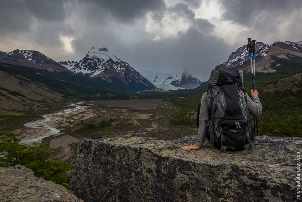 Patagonia Explorer. Что за рюкзак на спине хищника фото. Что за рюкзак у ZXCURSED.